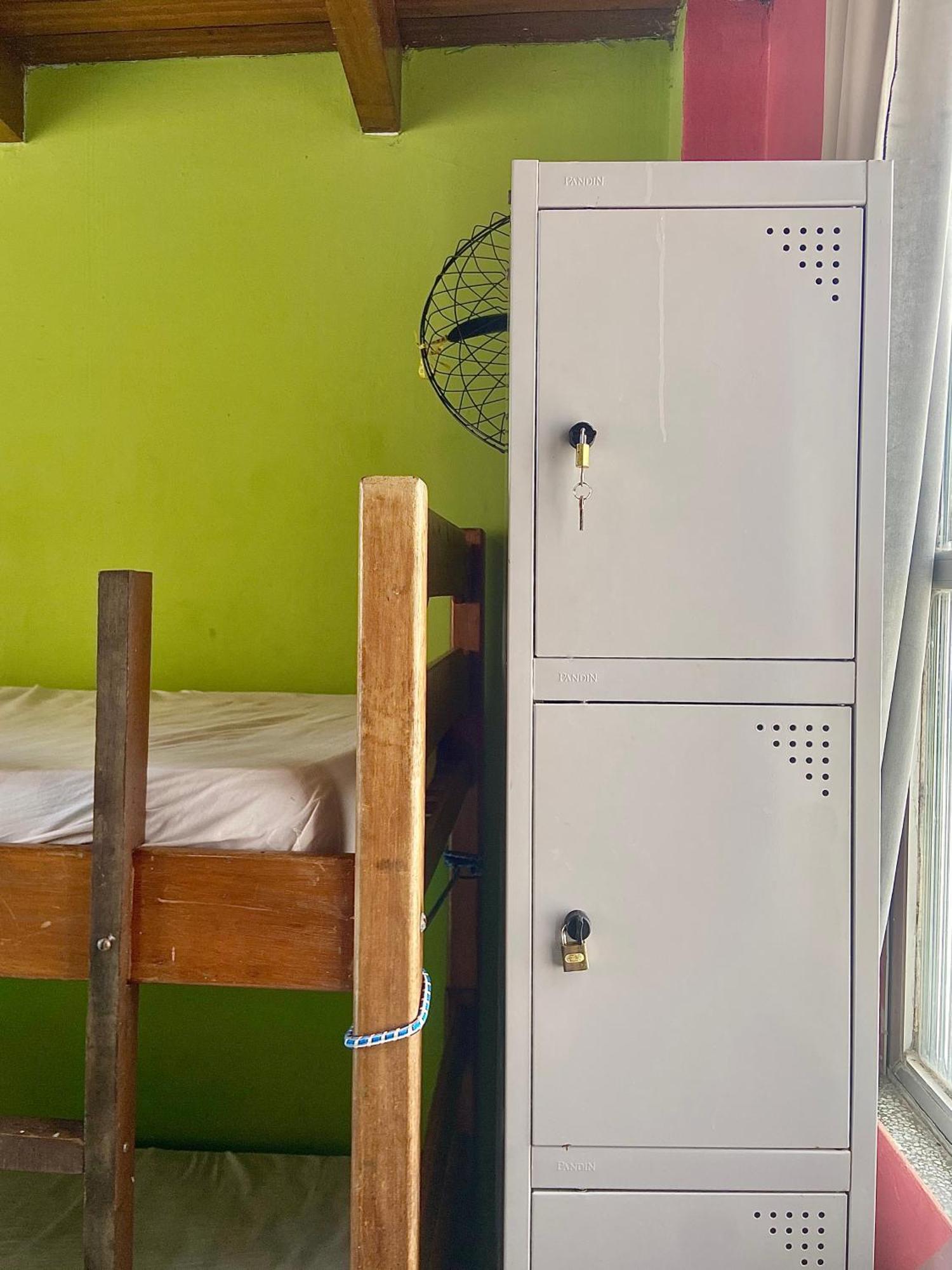 Casamarelo Hostel Salvador Ngoại thất bức ảnh